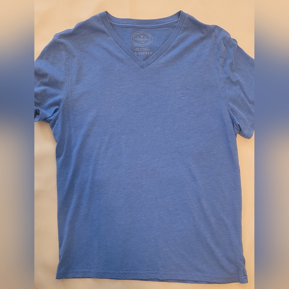 AE Legend V Neck Tee